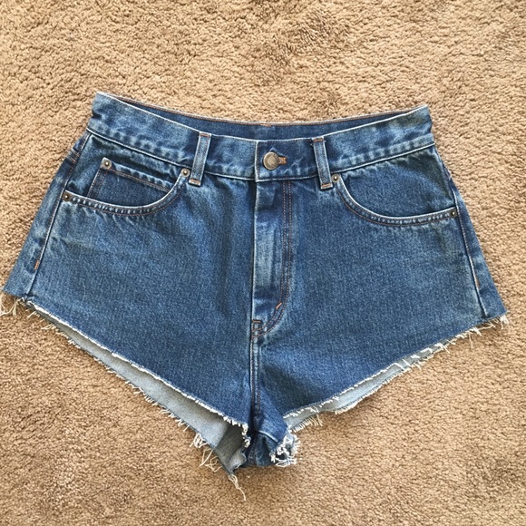 raw edge denim shorts